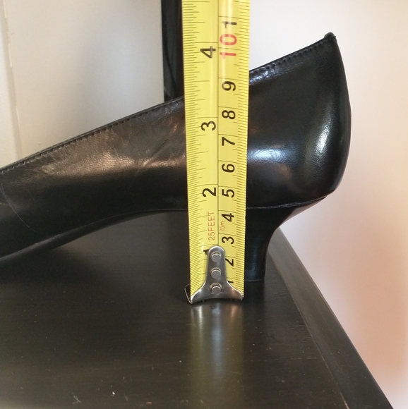Black Heels - Calvin Klein Diema, Sizes 6.5 - NWOB - Picture 3 of 10